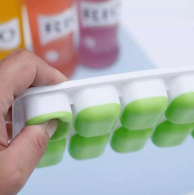 Kit 2 Formas de Gelo Fundo de Silicone Com Tampa 14 Cubos